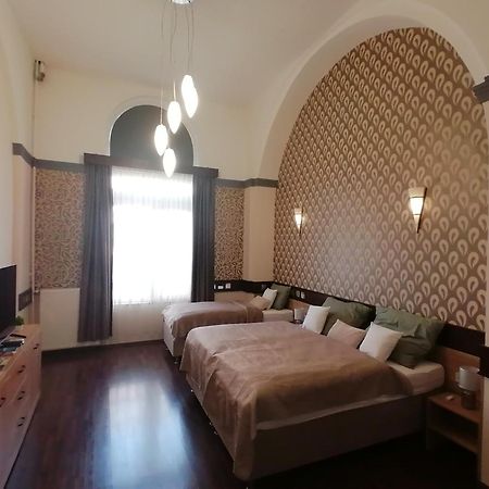 Mohacs Korona Apartman Екстер'єр фото