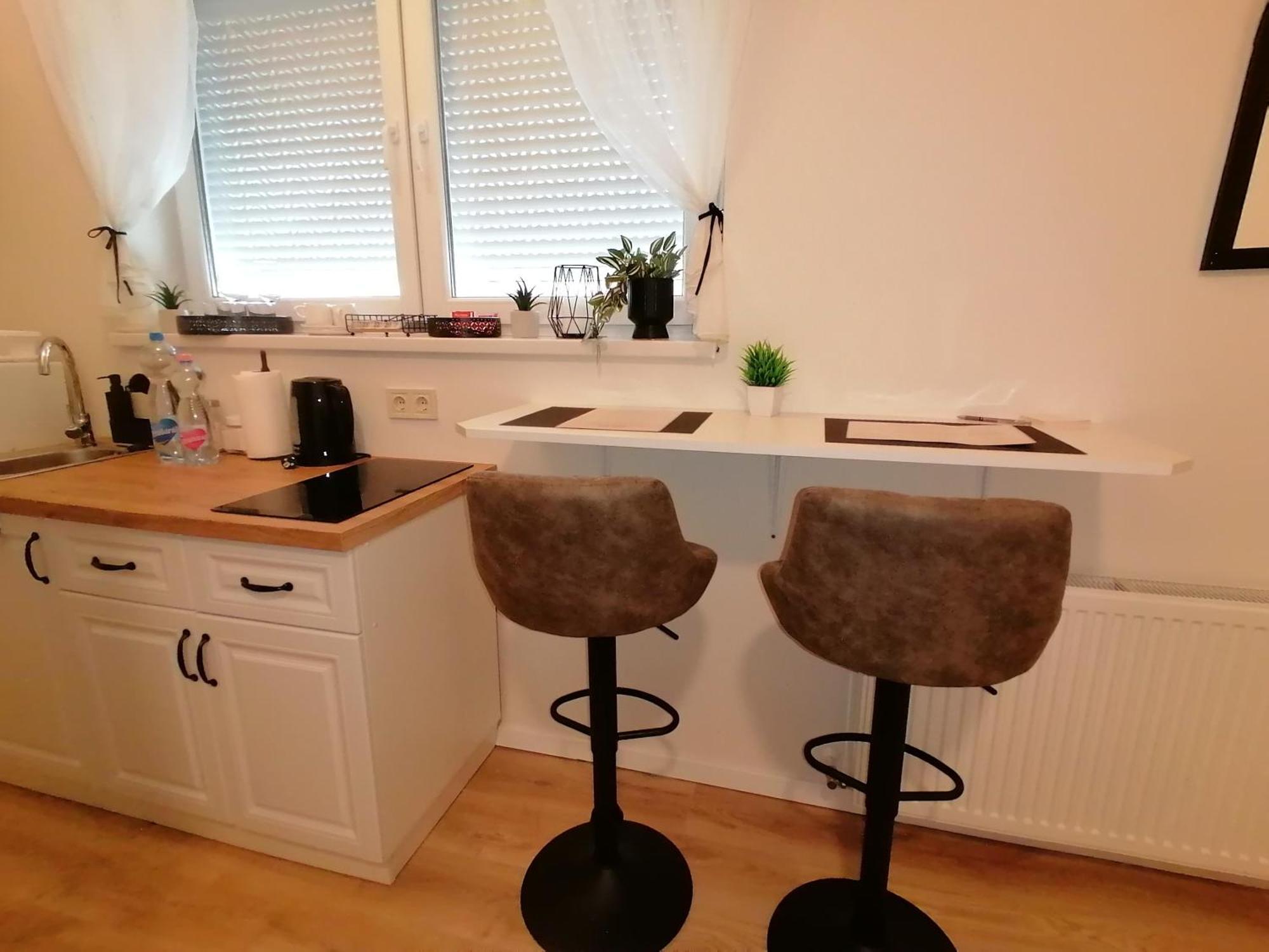 Mohacs Korona Apartman Екстер'єр фото