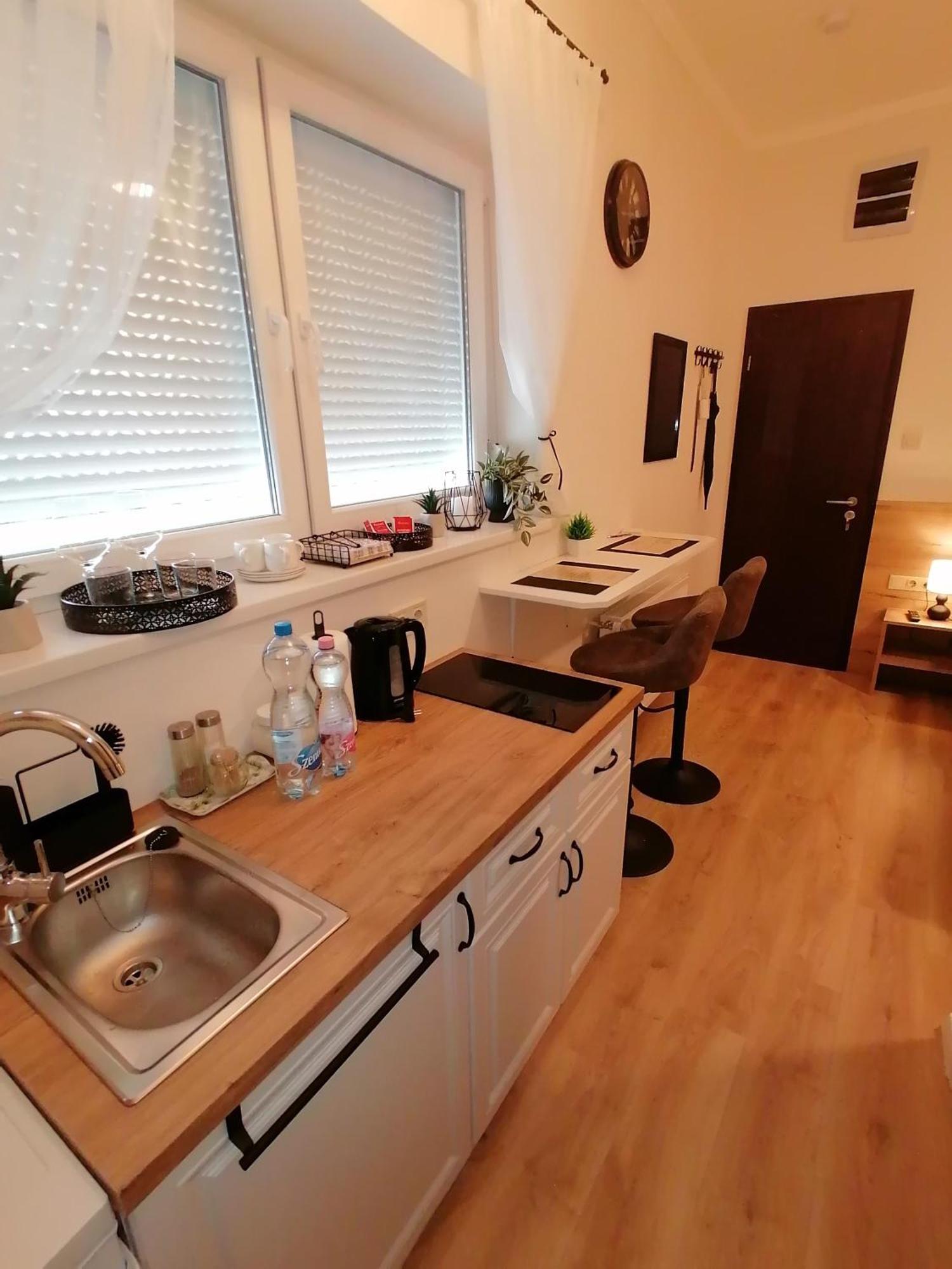 Mohacs Korona Apartman Екстер'єр фото